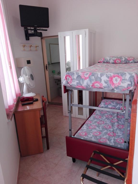 Hotel Parigi Rimini Luaran gambar