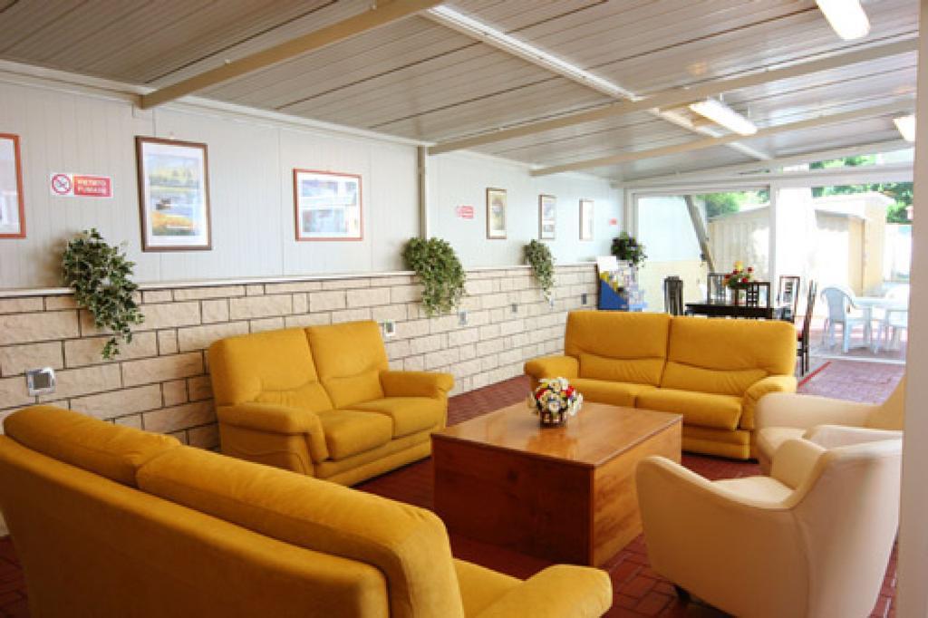 Hotel Parigi Rimini Luaran gambar