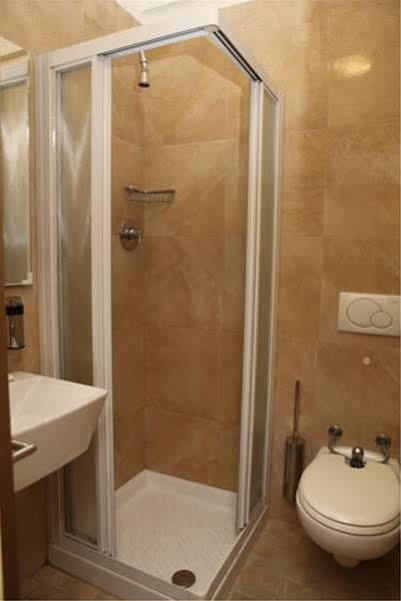 Hotel Parigi Rimini Luaran gambar
